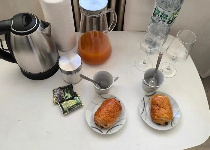 24 Auberge de jeunesse *