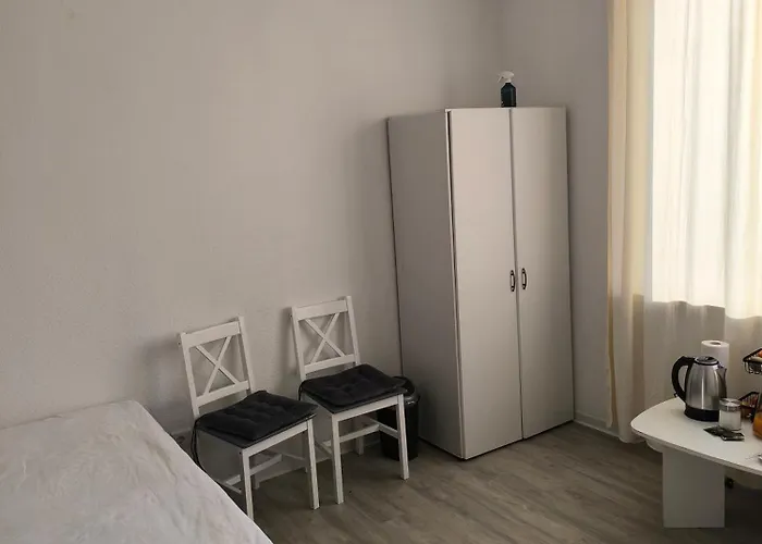 Nurnberg Хостел *